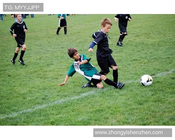 足球巨星的孩子们萌态十足 他们的未来或许与父亲们一样辉煌